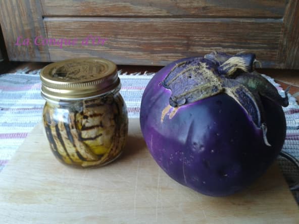 Bocal d'aubergines à l'huile d'olive ou Melanzane sott'olio