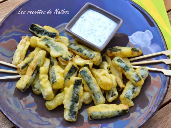 Tempura de courgettes, sauce aux fines herbes pour l'apéritif