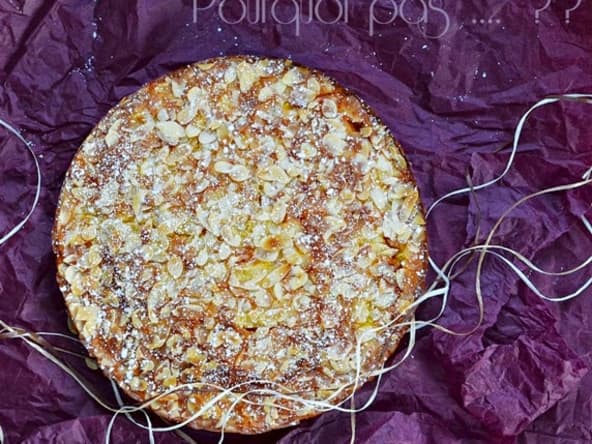 Gâteau moelleux aux nectarines et aux amandes