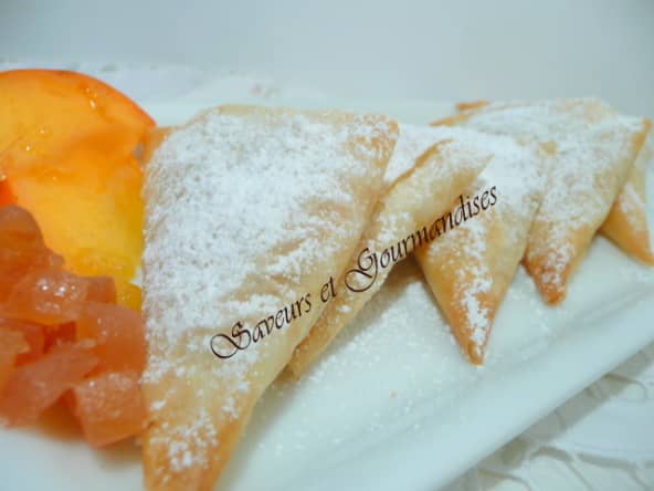 Samossas de kaki et pâte de coing