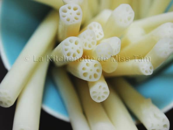 Salade de tiges de lotus aux crevettes