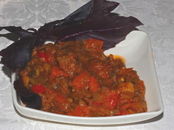 Ragoût d'aubergines aux pommes de terre tomates