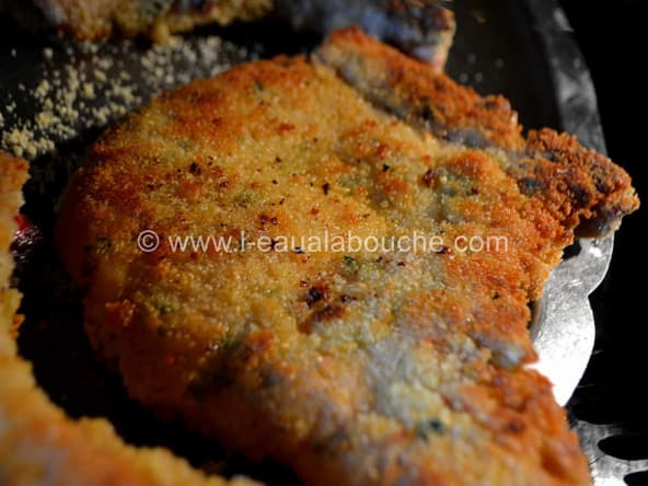 Côtelettes de Porc Panées Fourrées au fromage et au Basilic