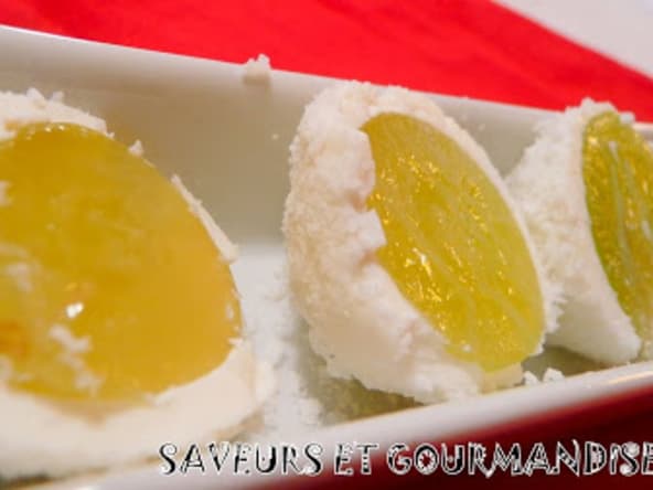 Bonbons de chèvre à la noix de coco, cœur de raisin