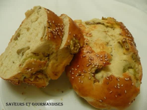 Pain aux olives