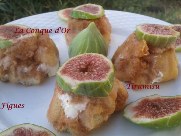 Petits tiramisus aux figues rouges