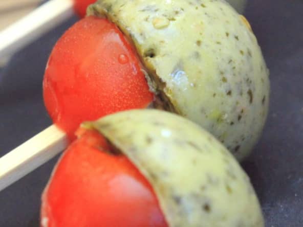 Sucettes tomate et gelée de pesto