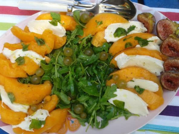 Salade de melon, mozzarella, roquette et figues