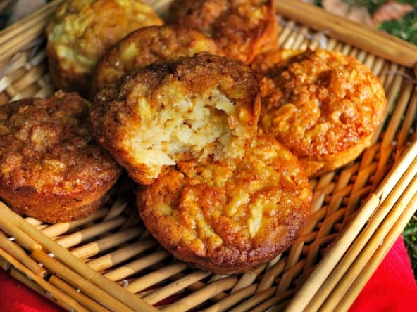 Muffins aux pommes, flocons d'avoine et fève tonka