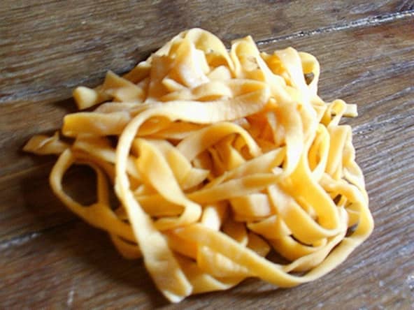 Pâtes fraîches à lasagne et tagliatelles maison sans laminoir