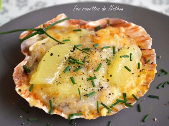 Coquilles St Jacques gratinées champignons citron et ciboulette