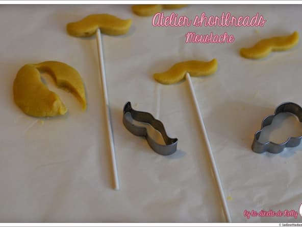 Shortbread, sucettes Moustache