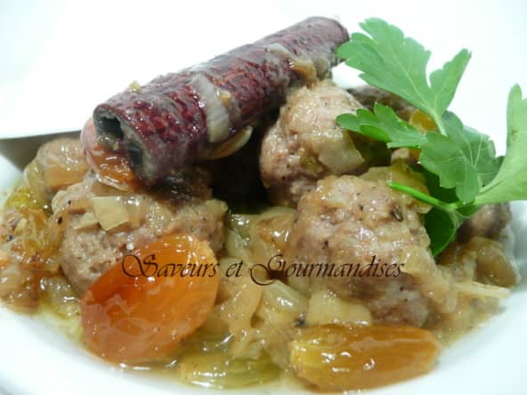 Tajine de keftas aux raisins secs