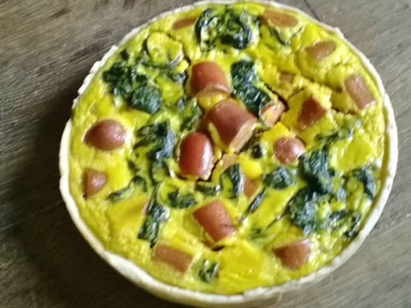 Quiche aux épinards aux knackis et curry
