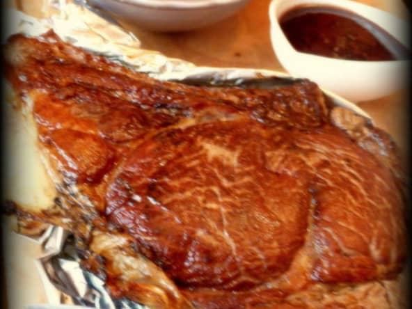 Côte de boeuf et son sirop d'os façon Arthur Le Caisne, confit de tomates