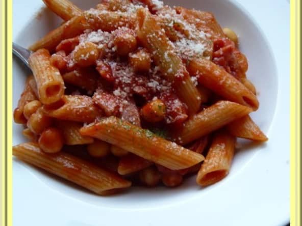 Penne au bacon et pois chiches