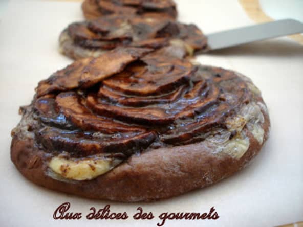 la tarte fine aux pommes chocolatées et camembert