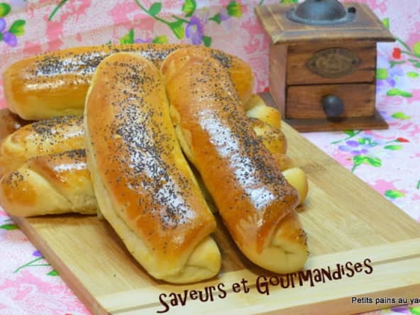 Petits Pains au Yaourt .
