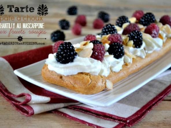 Tarte à la pâte à choux chantilly mascarpone et fruits rouges