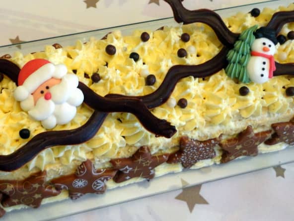 Bûche Vanille, caramel, praliné, façon Mercotte