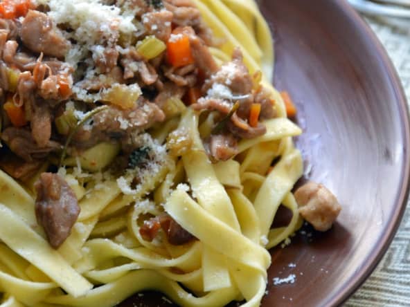 Tagliatelle al Ragù di Coniglio