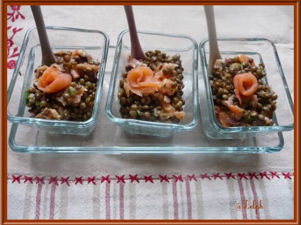 Salade de lentilles au saumon fumé.