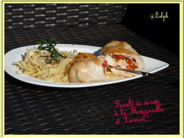 Roulé de dinde à la mozzarella et au poivron