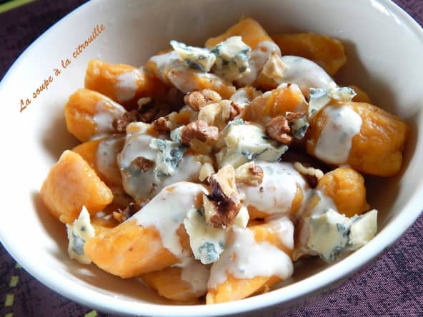 Gnocchis de butternut au fromage Fourme d'Ambert et aux noix