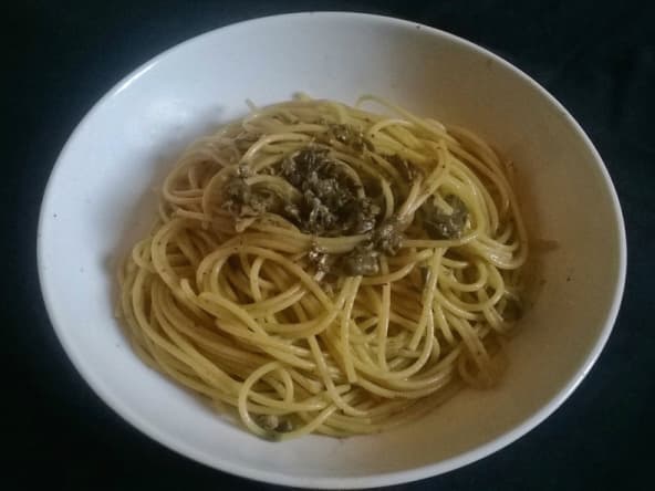 Spaghetti aux Câpres et aux Anchois