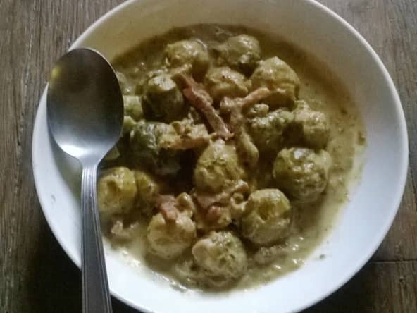 Choux de Bruxelles Lardons Crème fraîche¨et Moutarde