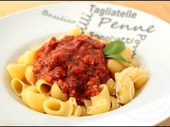 Pâtes à la bolognaise de chipolatas