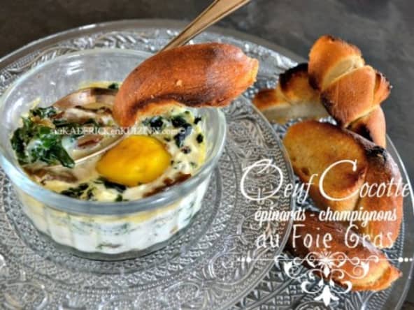 Oeuf cocotte au foie gras, épinards et champignons