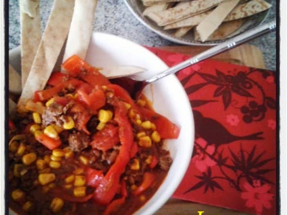 Chili de boeuf express au maïs et piments doux.