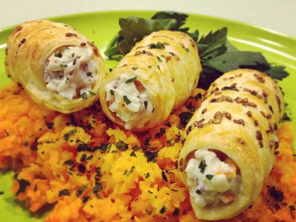 Rouleaux feuilletés garnis de ricotta, champignons et surimi