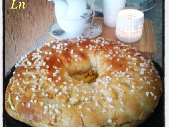 Couronne des rois briochée fourrée au mandarine curd