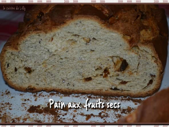 Pain aux fruits secs