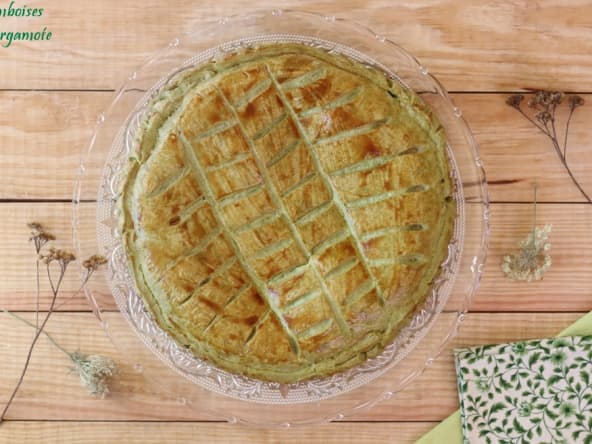 Galette des rois thé matcha et crème d'amande au yuzu