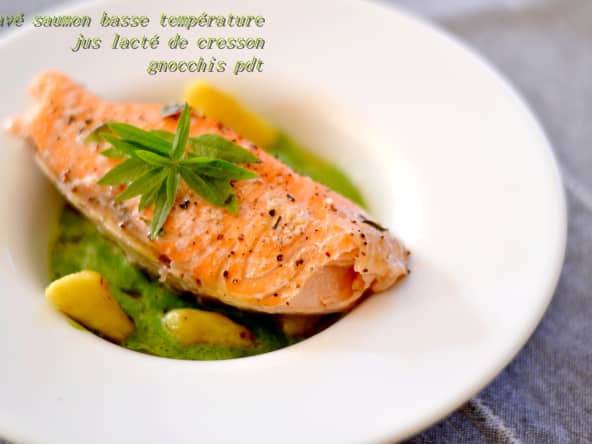saumon, jus de cresson des fontaines et ses gnochhis de pommes de terre