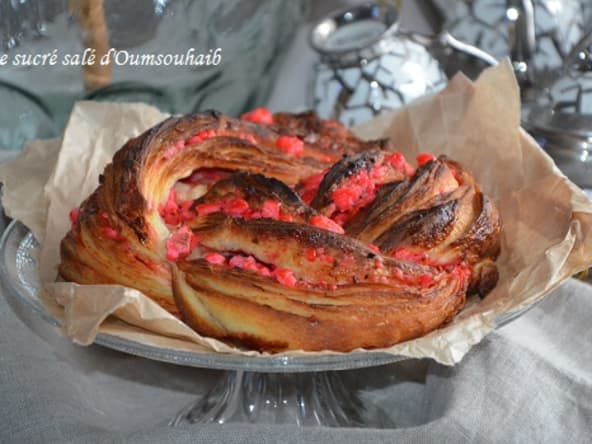 Brioche feuilletée des rois aux pralines roses