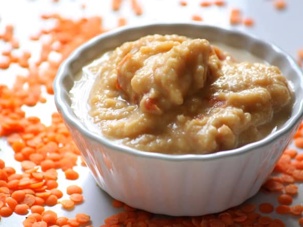 Houmos de lentilles corail au piment et aux tomates séchées