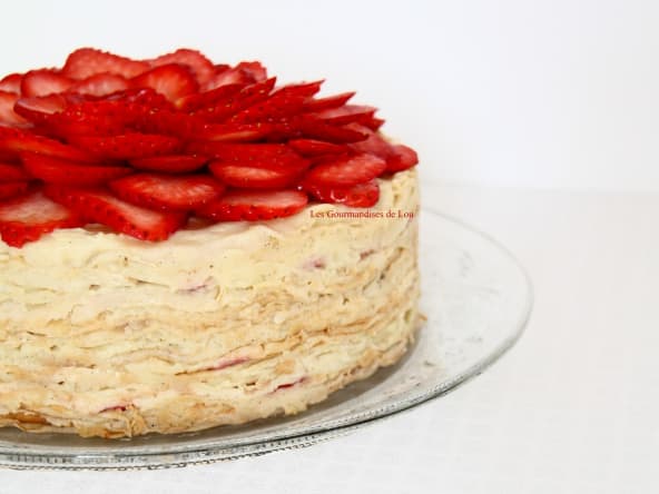 Gâteau de crêpes aux fraises