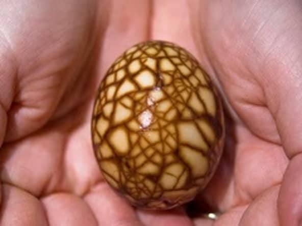 La recette facile des œufs marbrés au thé noir, à la chinoise