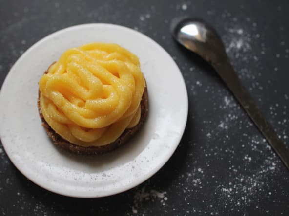 Tartelettes express fruit de la passion et spéculoos