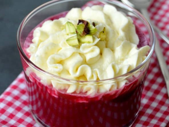 Gaspacho de betteraves et crème fouettée au chèvre frais