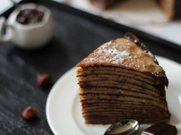 Gâteau de crêpes chocolat et noisettes