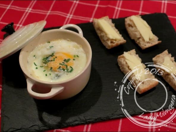 Oeufs cocotte au saumon et épinards