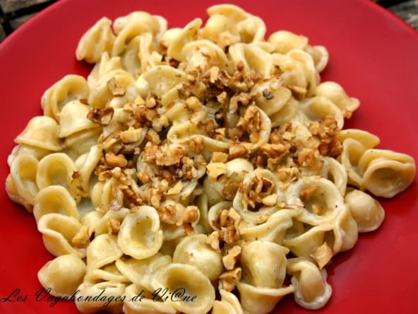 Orechiettes au roquefort et aux noix
