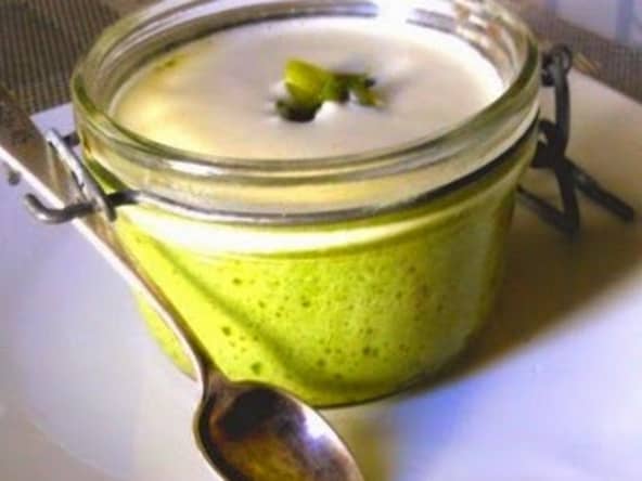 Flans poireau-parmesan et crème de parmesan