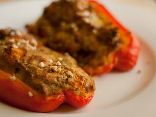 Poivrons farcis aux noix et épices - vegan