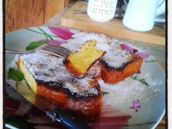 Brioche perdue au rhum et au sucre